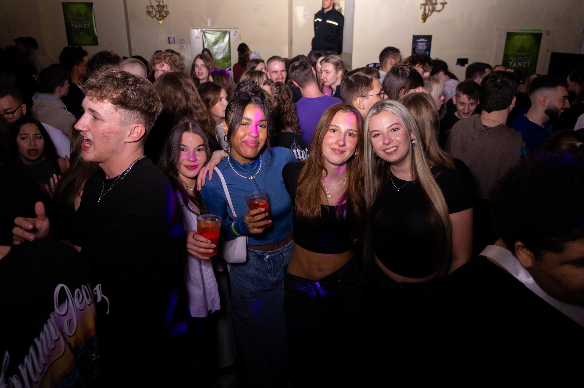 FOS/BOS-Party im Casino Saal - Die Fotos vom Abend.  (Bild: Daniel Geiger)